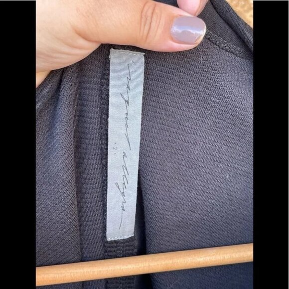 RAQUEL ALLEGRA LONG SLEEVE FITTED DRESS IN BLACK 2 - Picture 5 of 8